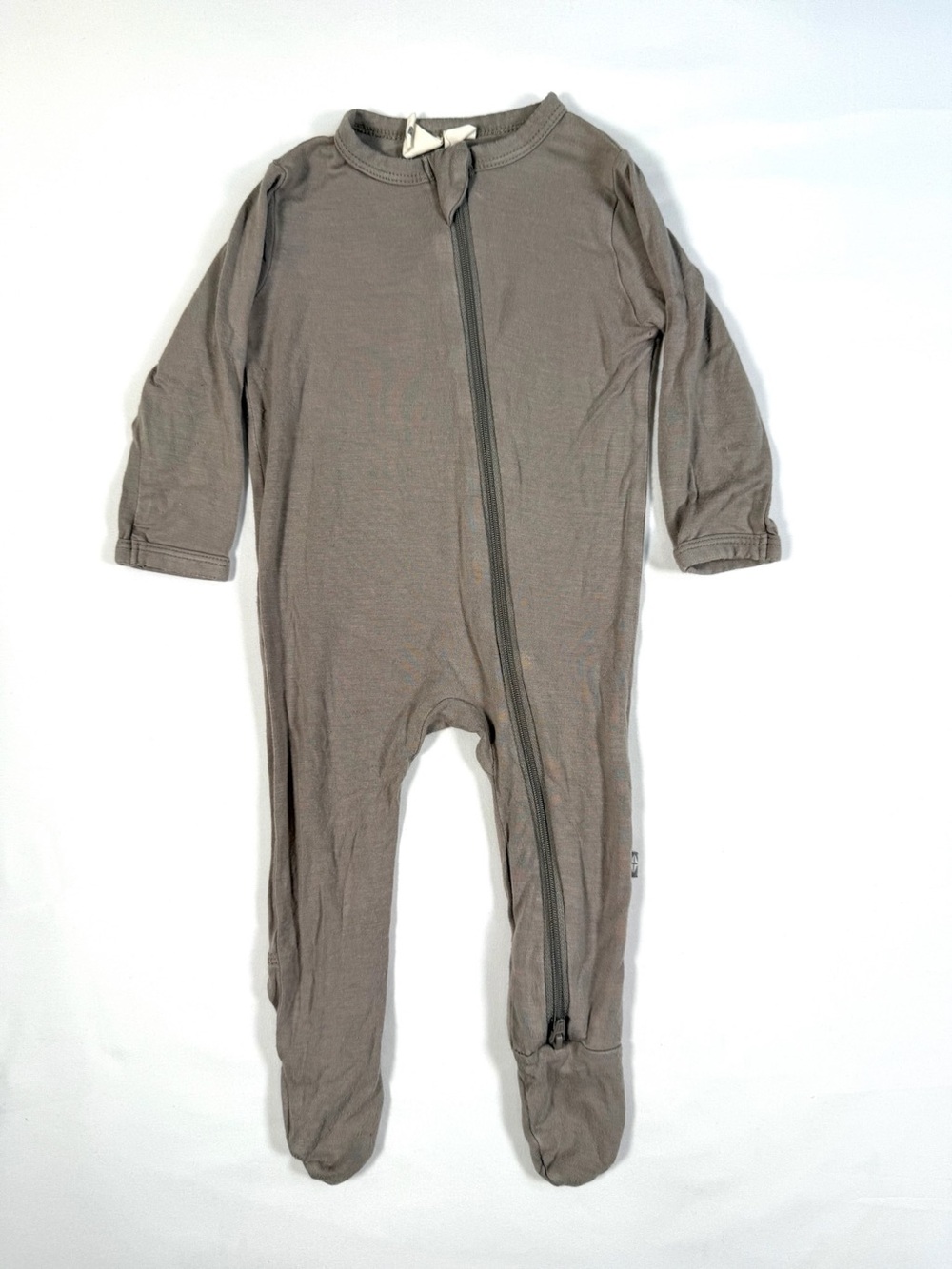 KYTE Baby Unisex Zip Footie Sleeper 3-6M Taupe Bamboo Soft Minimalist Neutral